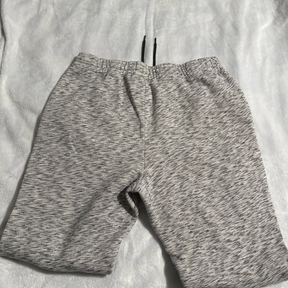 Hollister Heather Gray Sweatpants - Picture 5 of 5